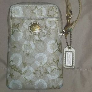 Coach wristlet wallet